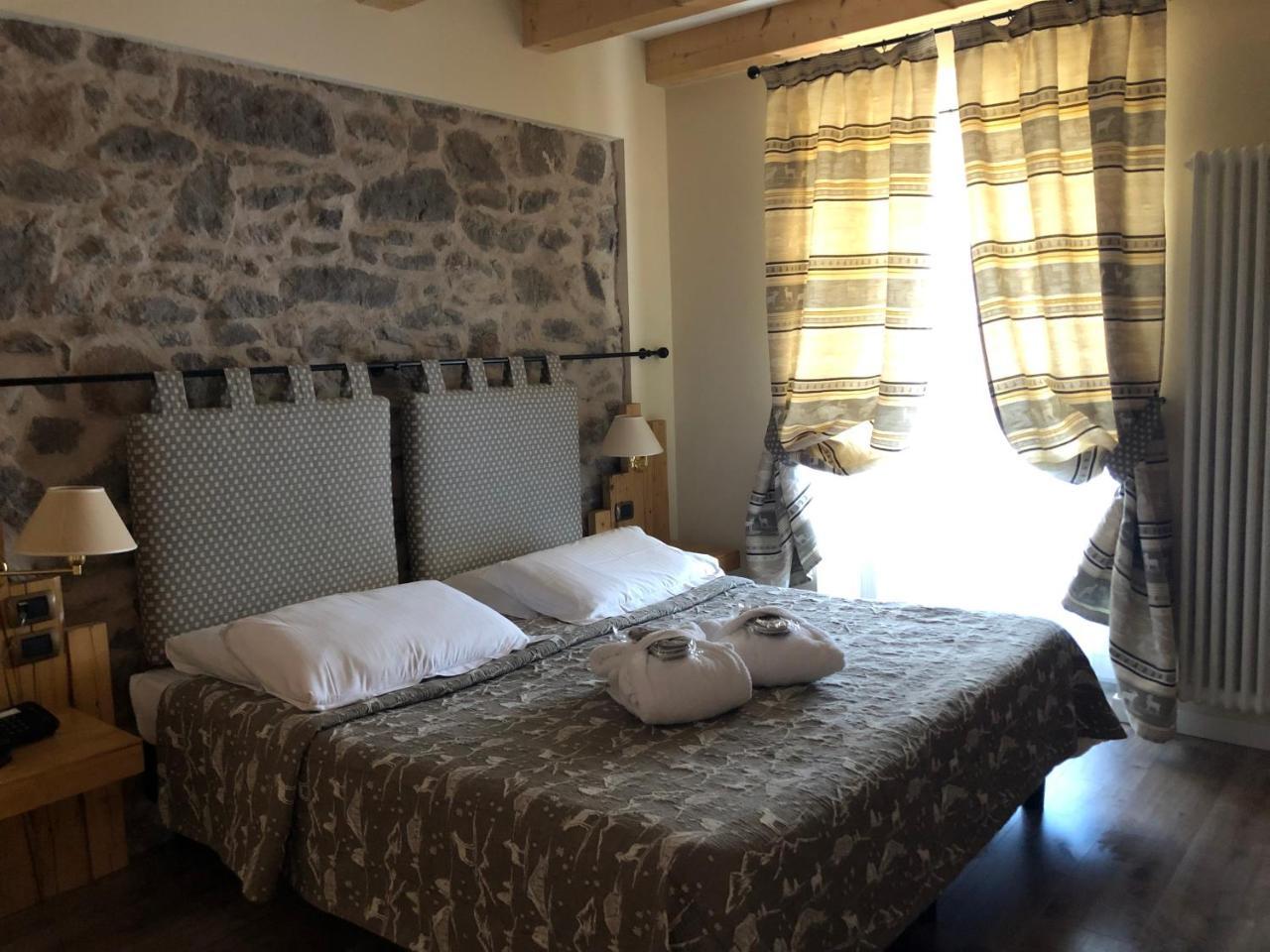 Hotel Savoia Dal 1924 San Martino Di Castrozza Εξωτερικό φωτογραφία